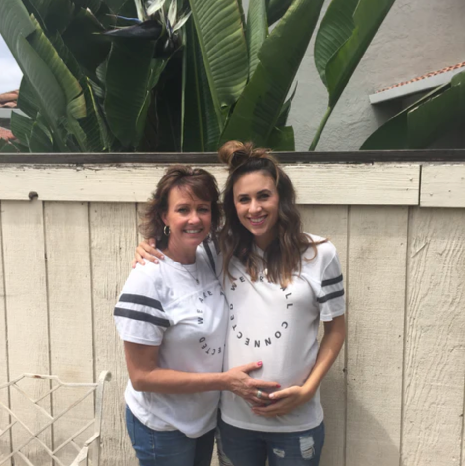 Choosing the Perfect Gift for Your Pregnant Daughter: Tips for the Grandma-To-Be