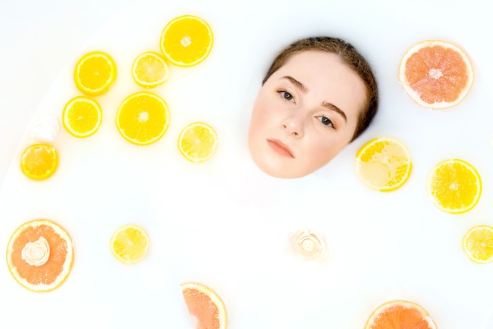 Safe Skincare Ingredient Spotlight: Grapefruit Peel Oil
